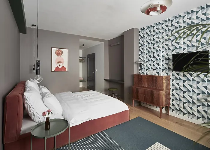 Bez Kantow Boutique *