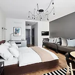 Bez Kantow Boutique Warsaw