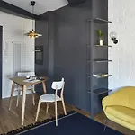 Bez Kantow Boutique Warsaw