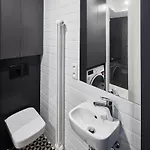 Bez Kantow Boutique * Warsaw